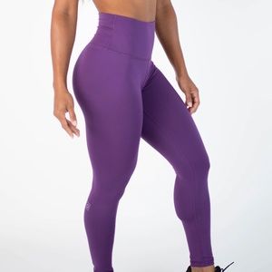 NWT Majesty 25in XS FLEO Bounce El Toro Leggings